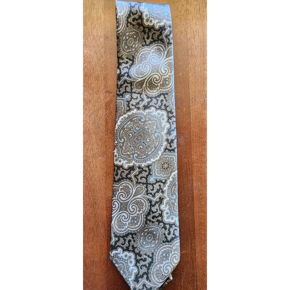 Wembley Other - Vintage WEMBLEY Mens Necktie Black Silver Blue Paisley Classic Preppy USA Made